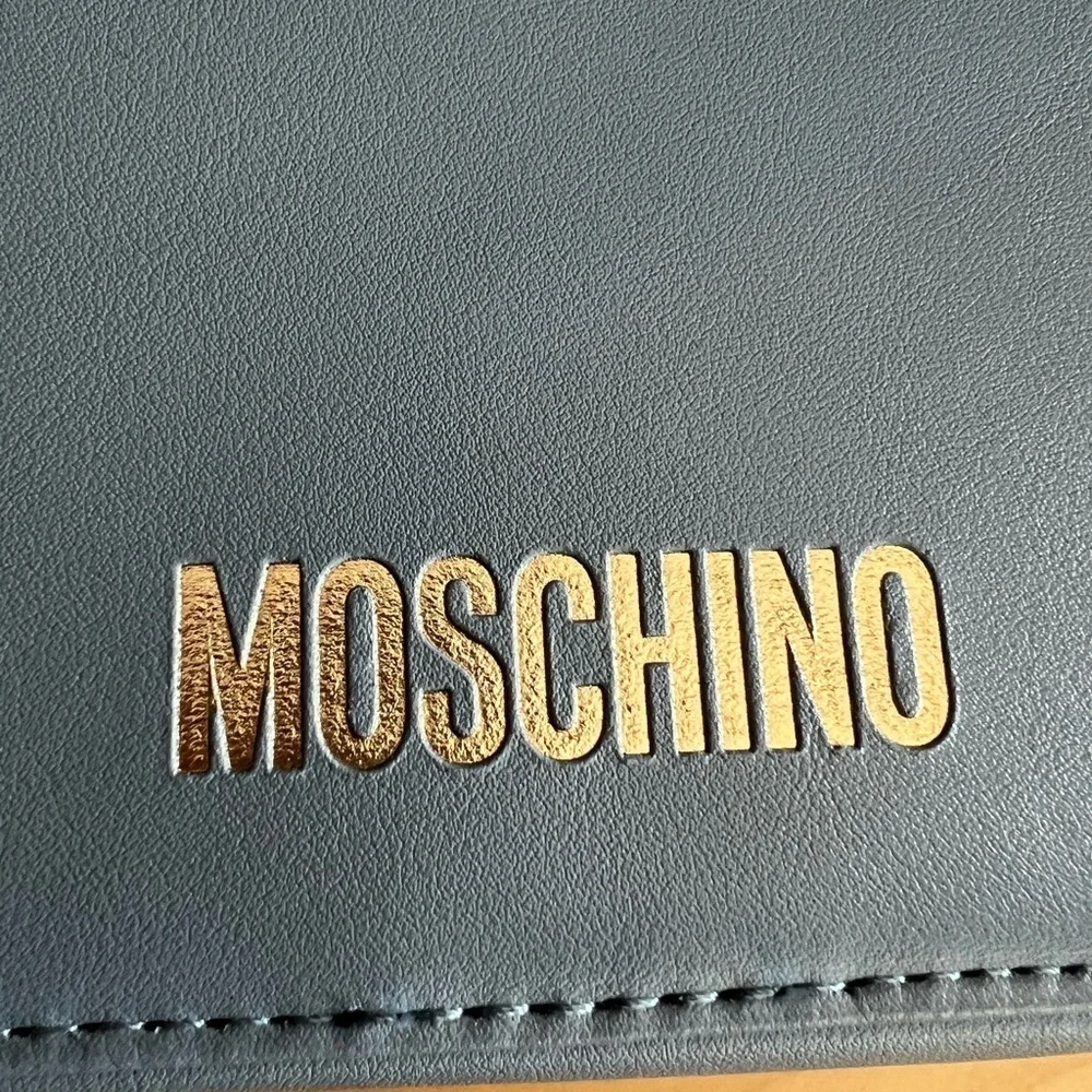 NEW Moschino x China Airlines Collab Toiletry/Cosmetic Case